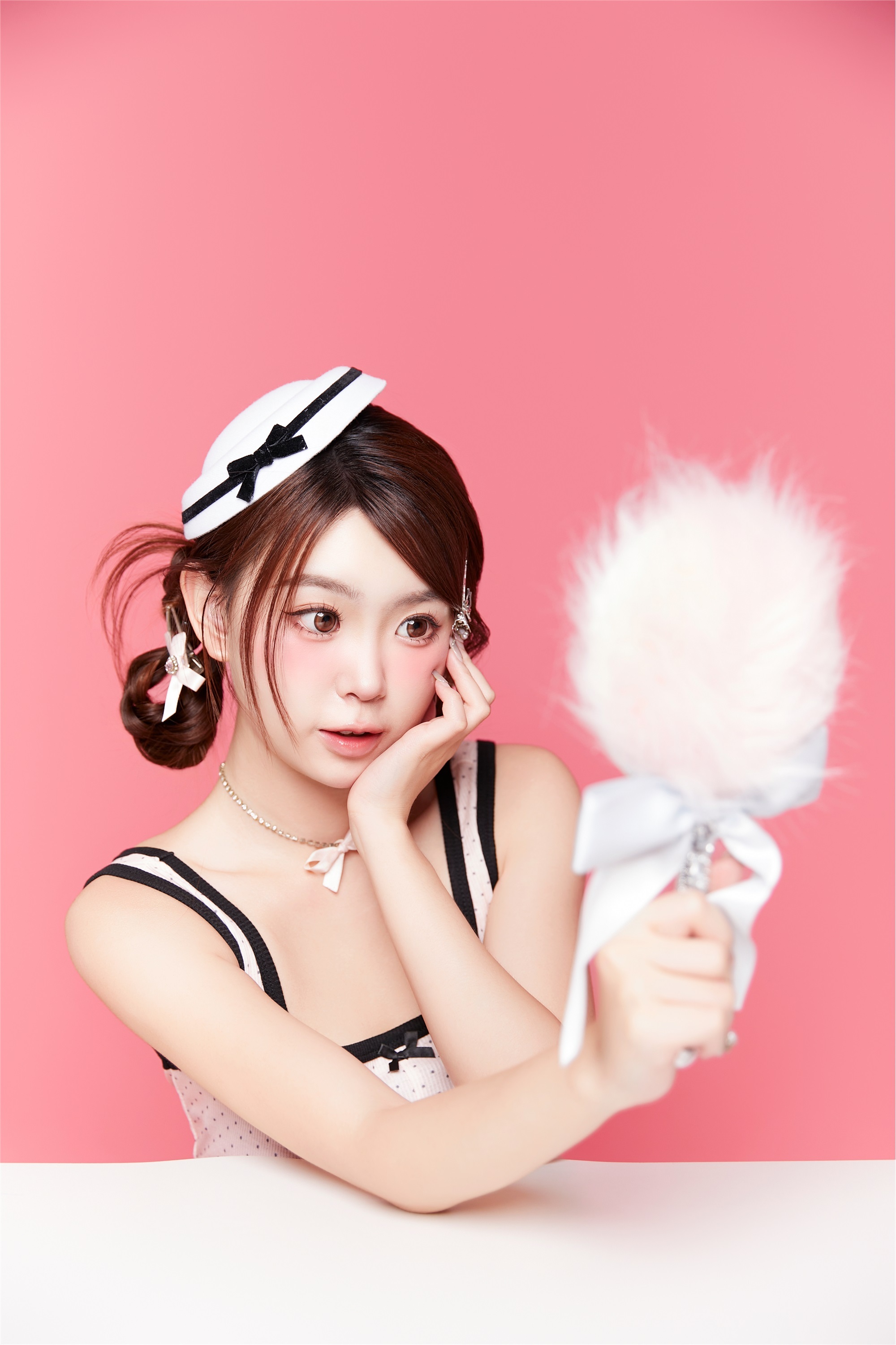 YITUYU艺图语 2025.01.07 粉色甜妹肖像 CARLEE是77呀